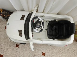 Coche Mercedes Juguete Blanco