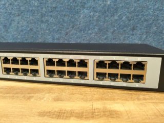 Switch 24 Puertos 10/100 Ovislink EVO-FSH24