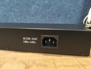 Switch 24 Puertos 10/100 Ovislink EVO-FSH24