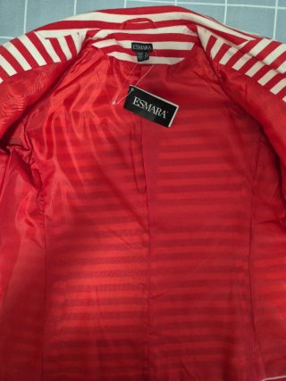 Chaqueta ESMARA Rayas Roja y Blanca