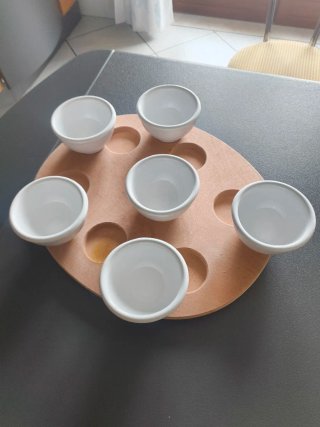 Set 6 coppette ceramica con vassoio legno
