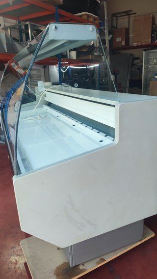 Vitrina expositora refrigerada 2 metros 2 mano