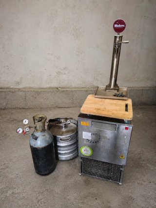 Grifo cerveza Mahou barril bombona serpentín