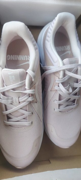 Nike Quest 5 Mujer Talla 38.5 Rosa