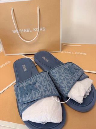 Chanclas Michael Kors MK