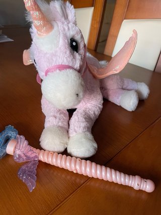 Peluche Unicornio Rosa con Varita Mágica