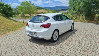 Opel Astra 2014