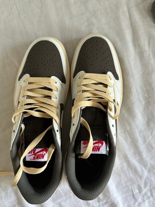 Jordan 1 Low Reverse Mocha Travis Scott