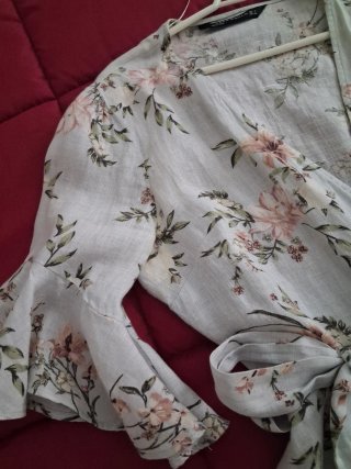 Blusa Zara Lino Estampada Talla S. Azul y estampad