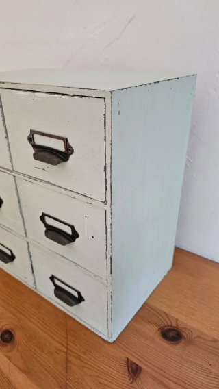 Cajonera organizadora de madera y metal