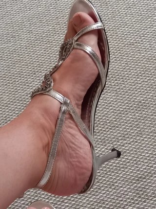 Sandalias plateadas tacón talla 40