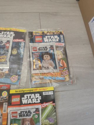 Lote 5 Revistas LEGO Star Wars con Figuras
