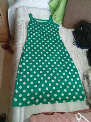 Vestido corto de lunares verde