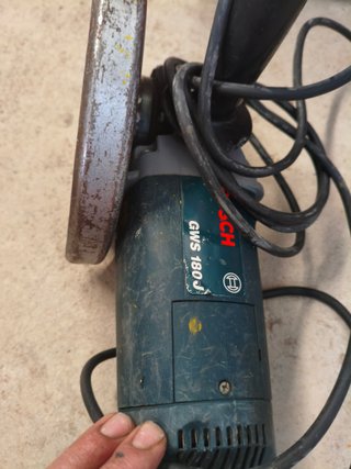 Amoladora Bosch GWS 180 J