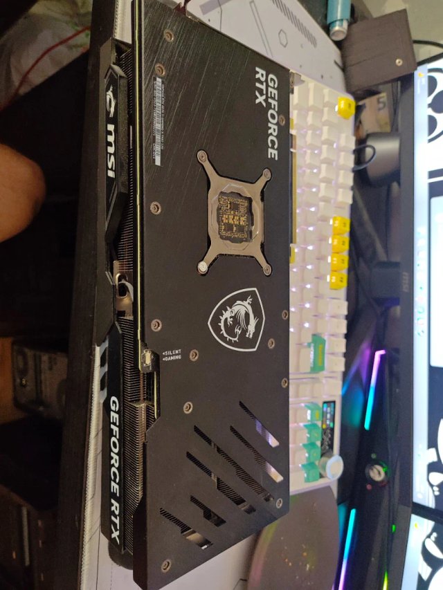 MSI RTX 4070 Ti Gaming rgb