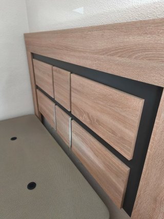 Canapé y cabecero de cama