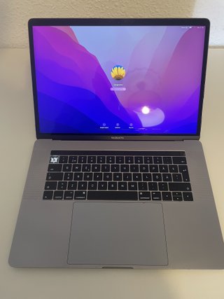 MacBook Pro 15 Touch Bar (2016/2017)
