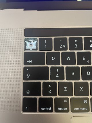 MacBook Pro 15 Touch Bar (2016/2017)