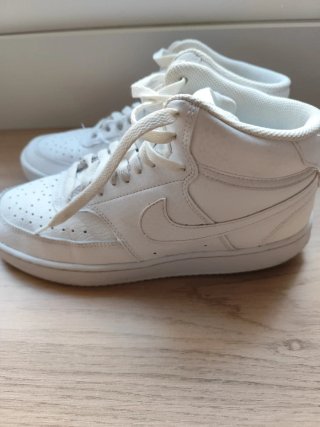 Deportivas Nike Talla 40.5 Blancas