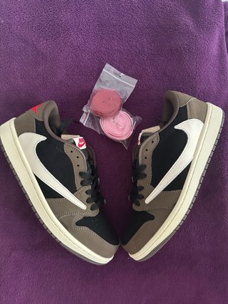 Jordan 1 Low - Travis Scott Mocha - Size 43