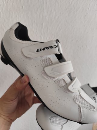 Zapatillas Ciclismo NUEVAS a ESTRENAR.N°44 y 43.