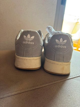 Zapatillas" Adidas" Campus Grises Blancas