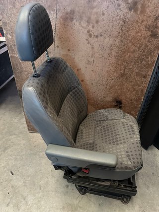 Asiento conductor con reposabrazos ford transit