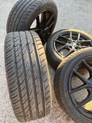 Llantas Dezent con Neumáticos Nuevos