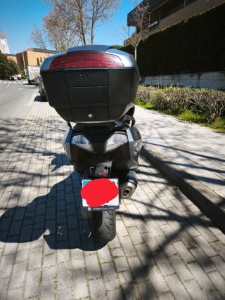 BMW C 650 GT Maxi-Scooter Plata