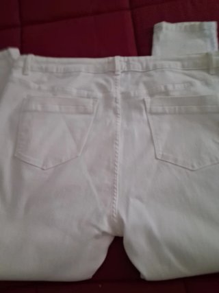 Pantalón vaquero pitillo mujer blanco sin estrenar