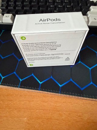 Apple AirPods 4ª Gen con estuche tipo C