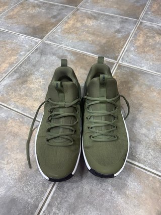 Deportivo Nike Verde y Blanco