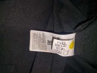 Polo Gap Negro Talla L , Axila 60. /  Largo 70