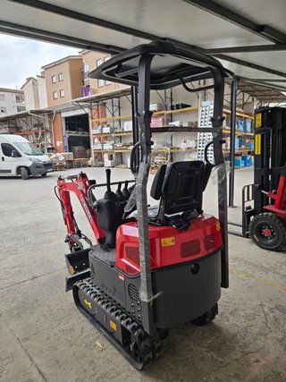 Mini excavadora SM 12 (1200 kg)