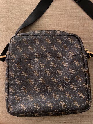 Bolso Guess Marrón y Dorado ¡PRECIO NEGOCIABLE!