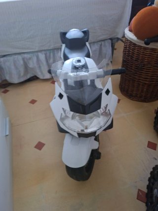 Moto Eléctrica Infantil BMW K1300S 12V
