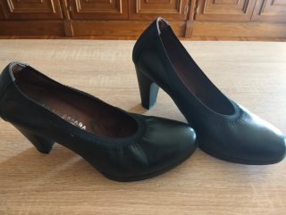 Zapatos de tacón negros