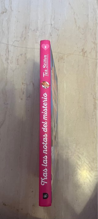 Libro: Tea Stilton; Tras las notas del misterio