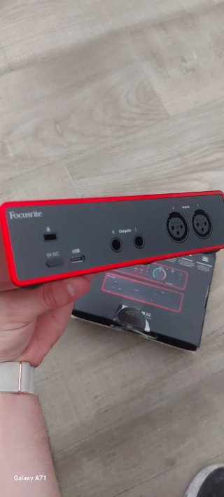 Focusrite Scarlett 2i2 4th gen