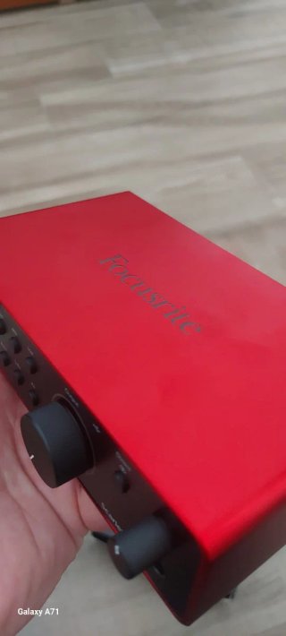 Focusrite Scarlett 2i2 4th gen