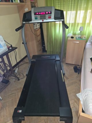 Cinta de andar PRO-FORM 550 V como nueva