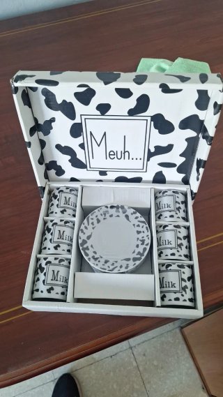 Conjunto Tazas y Platos Porcelana Vaca
