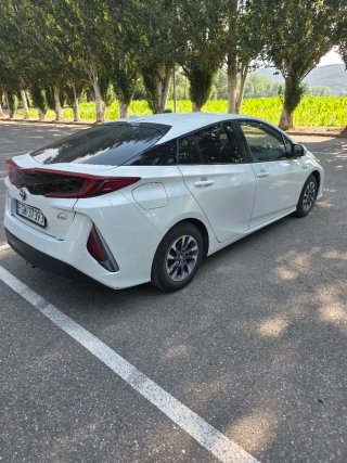 Toyota Prius Plugin 2021