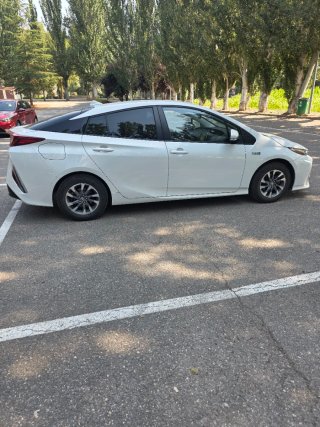 Toyota Prius Plugin 2021