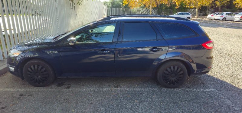 Ford Mondeo 2011 - foto 1