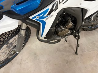 VOGE 300 RALLY Azul y Blanca 2025