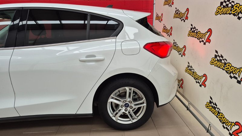 Ford Focus 1.5 EcoBlue Trend + 2022, foto 8