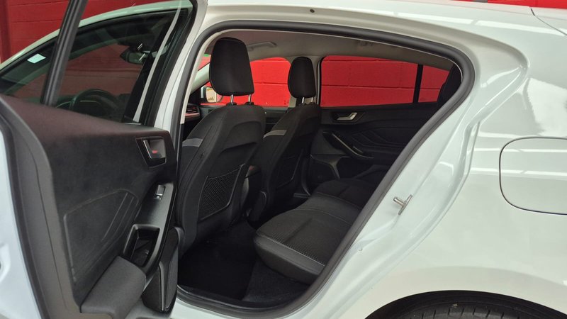 Ford Focus 1.5 EcoBlue Trend + 2022, foto 18
