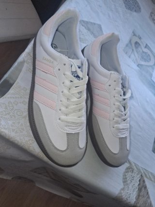 Adidas Samba Talla 41 Rosa y Blanco