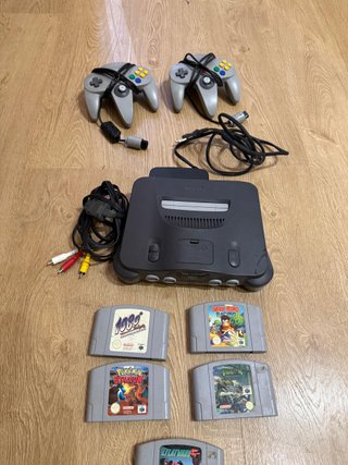 Nintendo 64 N64 + 5 giochi + 2 controller + HDMI
